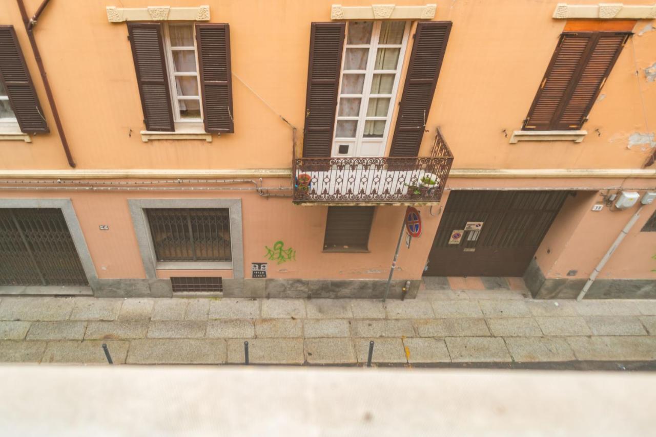 Alessandria Central Apt 10Min Walk Central Station ภายนอก รูปภาพ