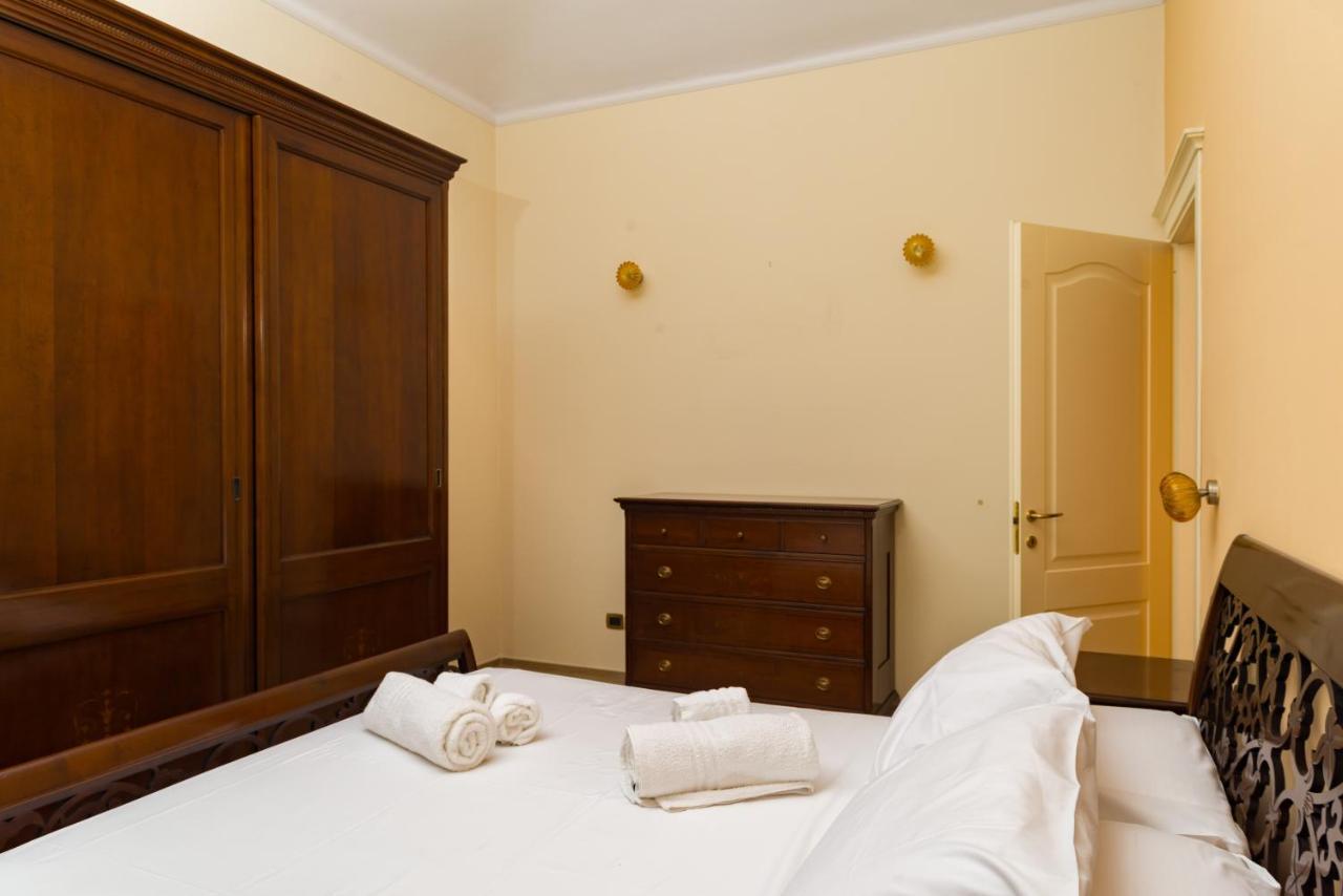 Alessandria Central Apt 10Min Walk Central Station ภายนอก รูปภาพ